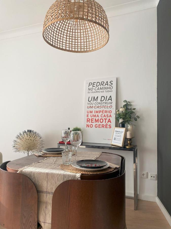 Lisbon, Renovated T2 Apartment Portas De Benfica Amadora Extérieur photo