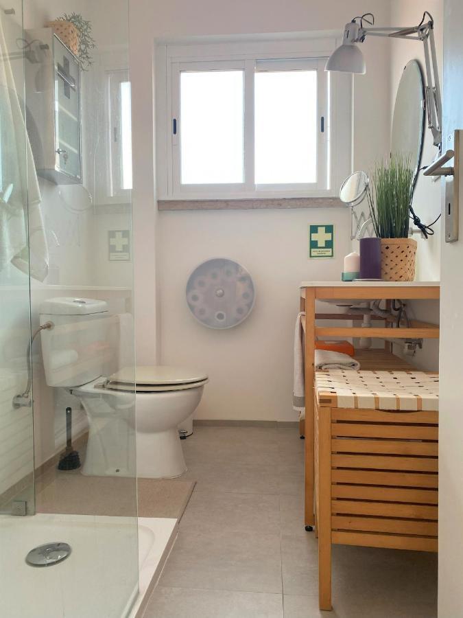 Lisbon, Renovated T2 Apartment Portas De Benfica Amadora Extérieur photo